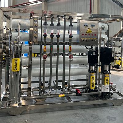 Pengamatan Video Outgoing Dua Tahap Disediakan Mesin Desalinasi Air Reverse Osmosis 4 Ton